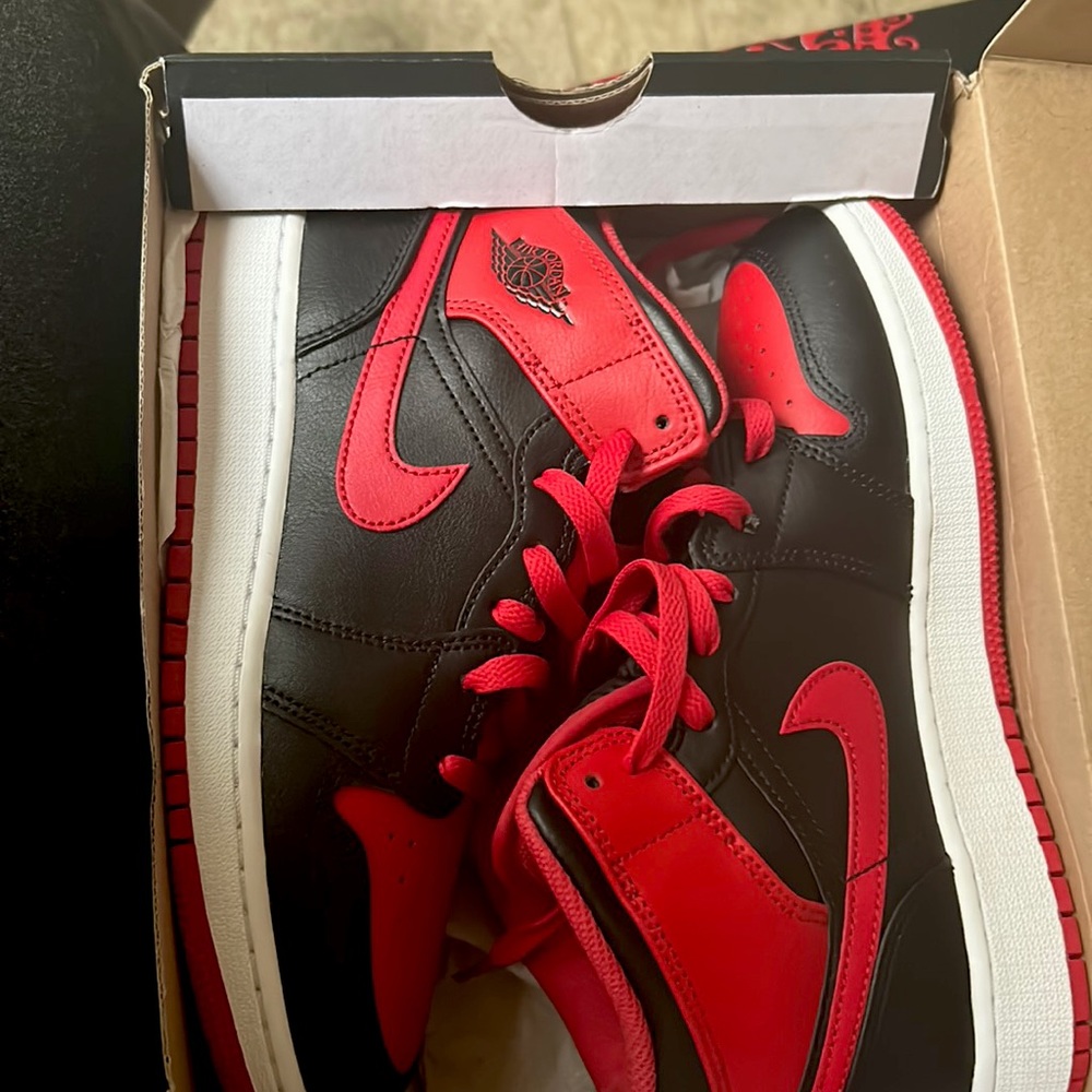 They are brand new and they are size 6y